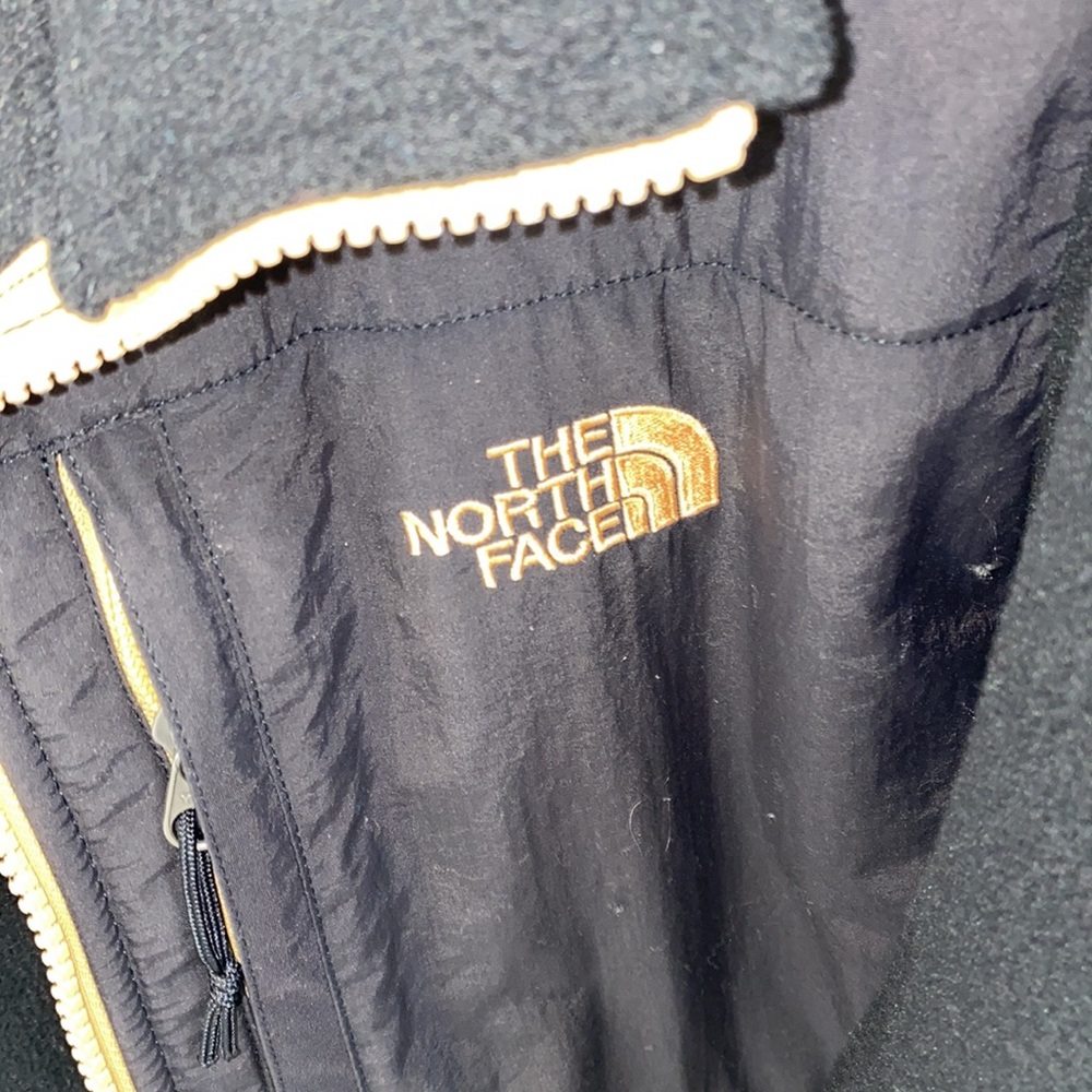 North face Denali coat - Picture 2 of 4